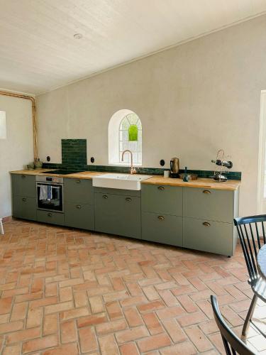 Фасада на хотела, Garden House On Öland (Garden House On Oland) in Spjutterum