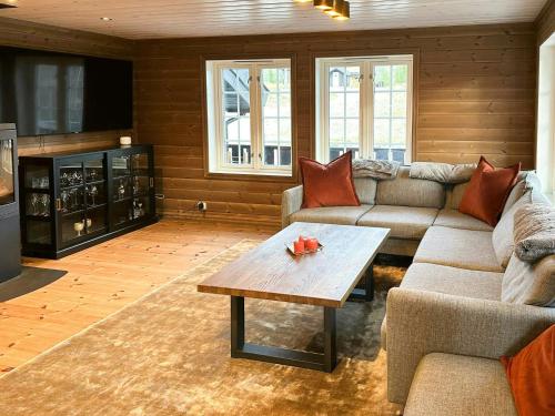 ทัศนียภาพภายนอกโรงแรม, Family Cabin Near Ski Slopes in เนสบิเอิน