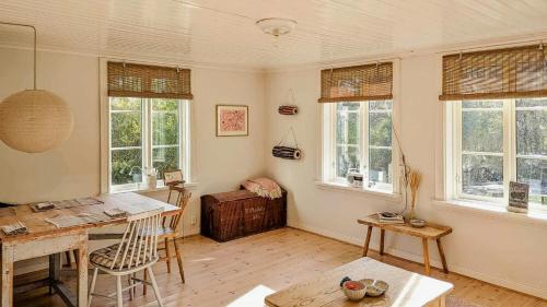 Hotellet från utsidan, Idyllic House In A Lovely Hiking Area in Lommeland