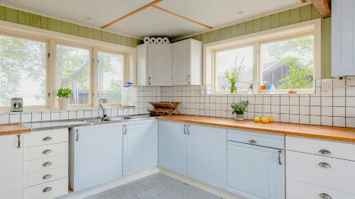 Exterior view, Cabin On Private Island In Stockholm's Archipelago in Malhaga