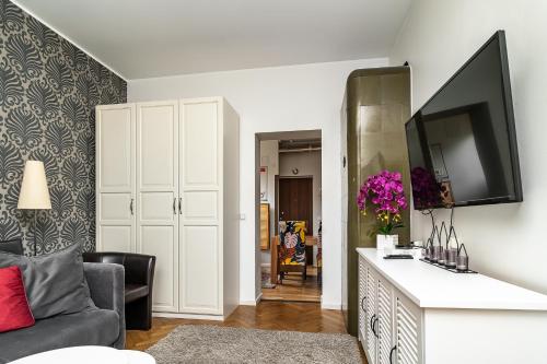 City center 2 bed flat with free parking, Tallinn (photo 2)