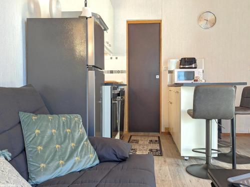 Chalet confortable à Pesmes avec terrasse privative - FR-1-583-477 (Chalet confortable a Pesmes avec terrasse privative - FR-1-583-477) in Pesmes