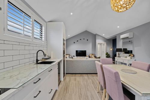 Stunning 3 Bedroom Apartment Queenstown Lake Hayes - image 12