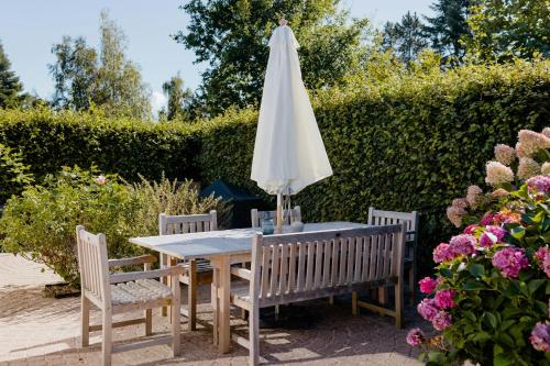 ทัศนียภาพภายนอกโรงแรม, Family Time Close To The Beach And Nature in ดรอนนิงเมิลเลอ