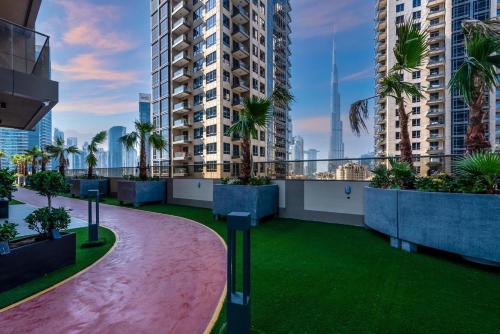 Burj Khalifa 3BR-Prime Location - image 13