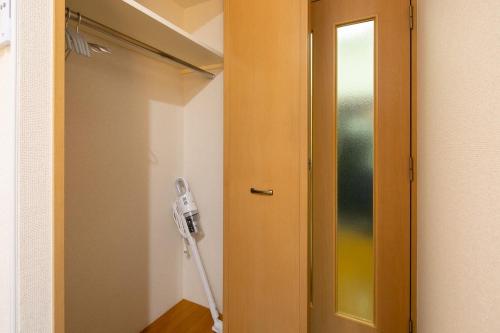 Work Friendly Room 3 min to Station Simmons Bed WiFi and Desk in Nagoya