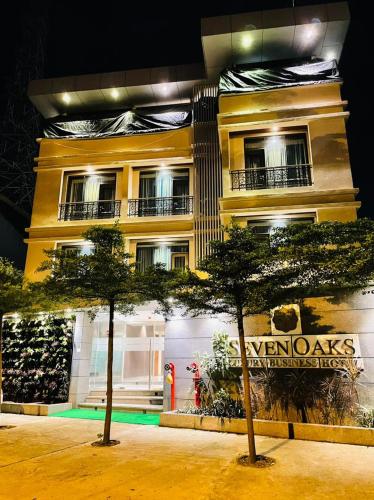 Hotel Seven Oaks, Navi Mumbai