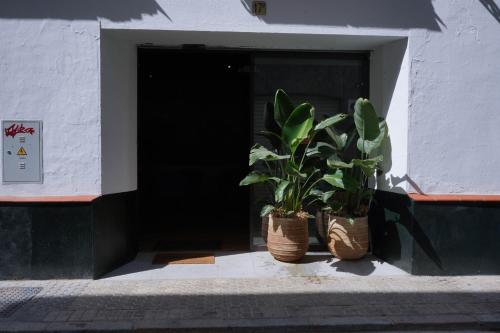 Double Room with Balcony image 7