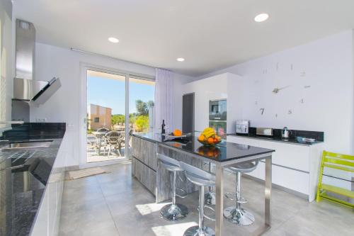 C285 Albamar by Mallorca Villa Selection in ليوبي