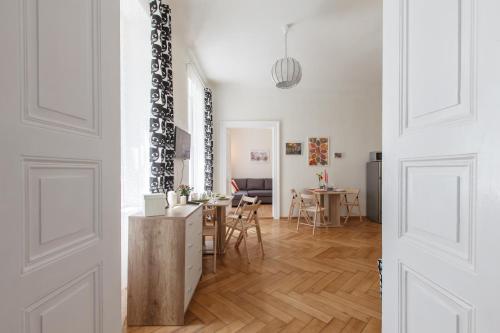 Modern Apartment Zitna - image 5