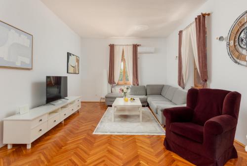 Epoha Apartment