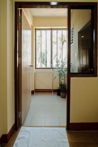 Thongpoon Apartment