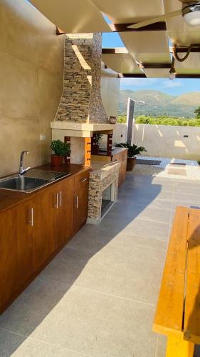 Villa Optimal in Chamouzas