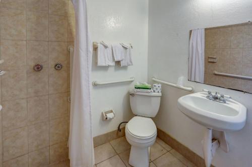 Green Seas Motel in Hollywood, USA
