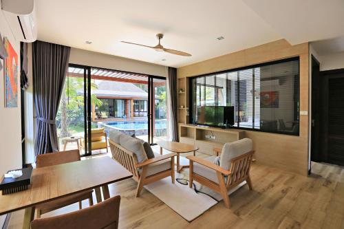 One-Bedroom Villa image 9