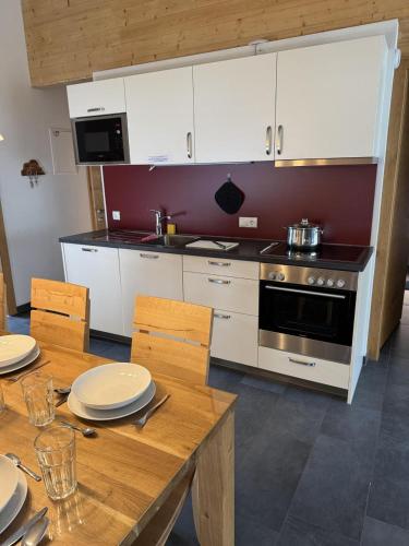 Zamangspitzhütte myRelaxs Ferienwohnung Alpenrose (Zamangspitzhutte myRelaxs Ferienwohnung Alpenrose) in Garfrescha
