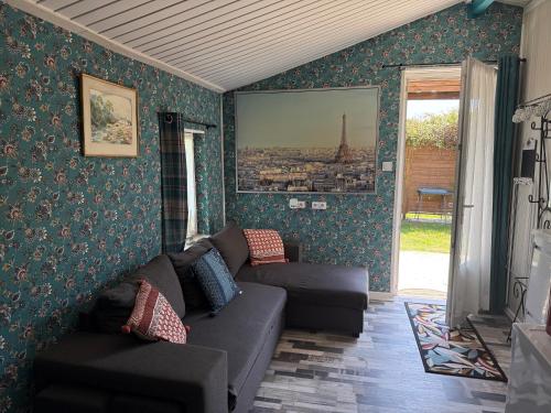 Chalet de campagne en Dordogne avec piscine in Saint-Agne