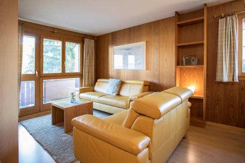 Aparthotel Ambassador Room Type - Standard Suite with Balcony 