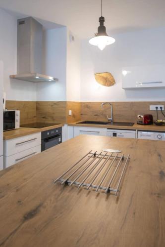 Deluxe Apartment image 6