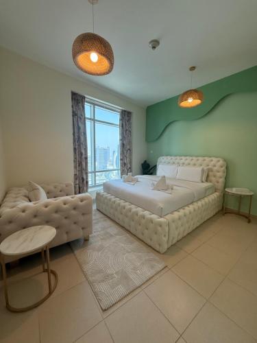 Serene Cozy 2BR Near Burj Khalifa, Dubaj (zdjęcie 9)