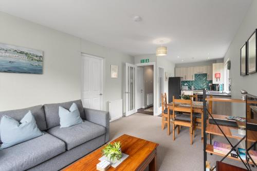 Modern flat near Murrayfield stadium, sleeps 4, Edinburgh (fotografie 5)