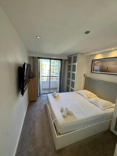 SIENA - Appartement 6 personnes avec Terrasse et Jacuzzi plein cœur centre-ville quartier du Port de Nice, Nice (fotografie 5)