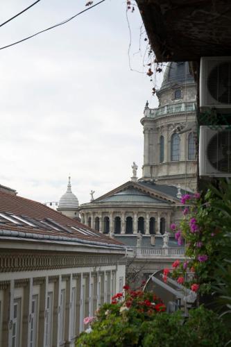 Balcony - View of the Basilica - Large Home, Budapešť (fotografie 5)
