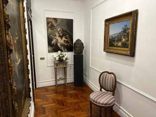 Derah Ari- Via Carlo Poerio,98, Naples (photo 7)