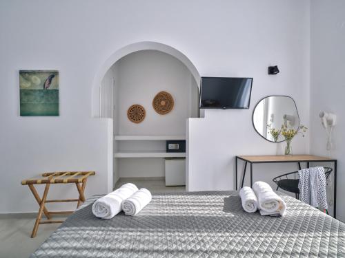 Akrotiri Hotel - image 5