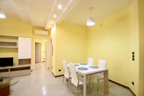 HC - CloHouse Spacious Flat, Rome (photo 3)