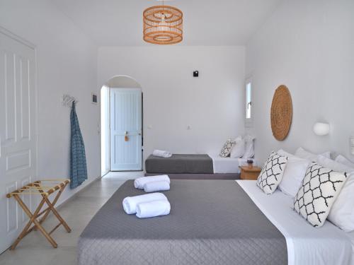 Triple Room with Sea View image 6