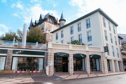 Roc Seven Biarritz – Biarritz, MO