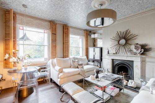 Stylishly Designed Private Home in Central Windsor, Windsor (photo 10)