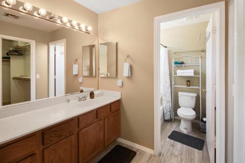 Three-Bedroom House image 10