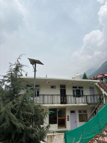 Balkons/terase, The Pahadi Soul Stay and Café in Jibhi