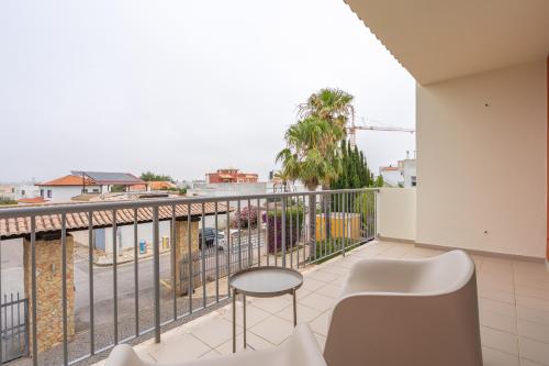 Facilities, Host Wise - Deluxe Spacious House with Terrace & Jacuzzi in Penina