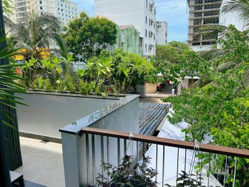 Arava Retreat Danang Oceanfront
