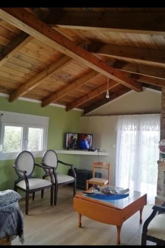 VLASIA Home gîte à louer Koumariés