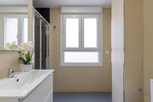 Two-Bedroom Apartment image 4