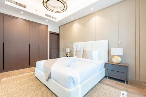 1BR with Pool and City Views, Minutes from Dubai Water Canal & Easy Access to Downtown, Nobles Tower, Business Bay by Deluxe Holiday Homes, Dubai (foto 7)