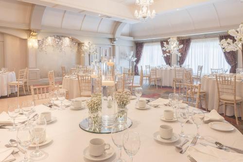 Castle Arch Hotel in Trim