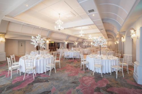 Castle Arch Hotel in Trim