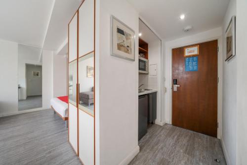 Finest Retreats - Roland House - Deluxe Studio C - image 11