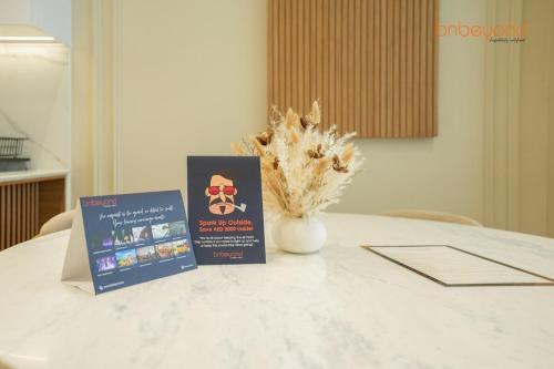Bnbeyond's Chic Urban Retreat with Upscale 1BR, Dubai (photo 3)