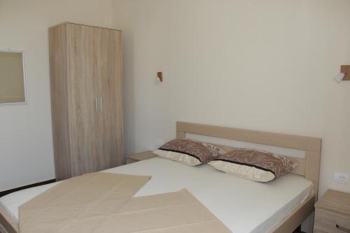 Apartments Family Ibrahimi - image 5