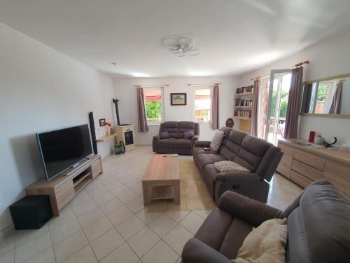 Annie in เลเซนเชโตไม