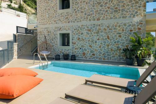 Onar Luxury Suites Parga in Parga