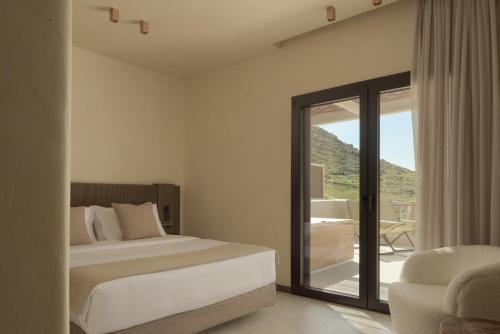 The Key in האי נקסוס