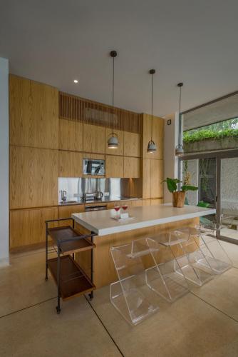 Facilities, SaffronStays Swallow's Nest in Jovan