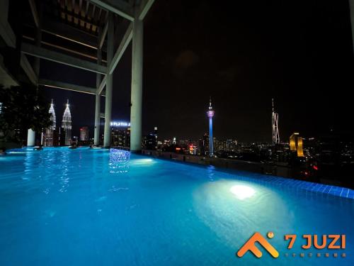 KL Tower 118 View 1R1B Netflix 19F & Infinity Pool - image 12